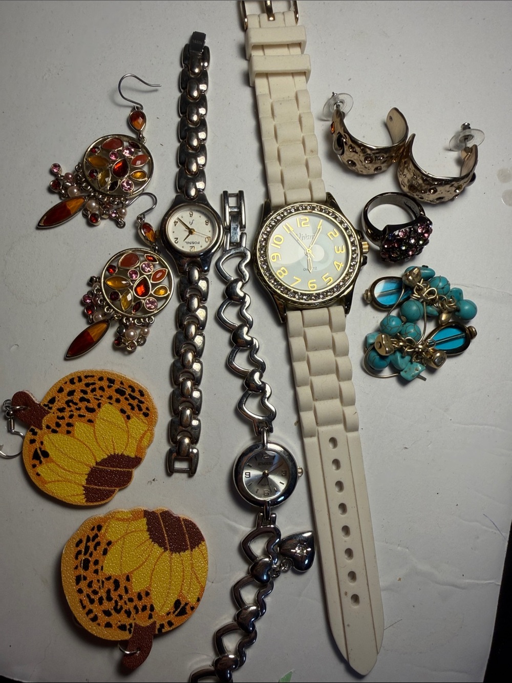 Women's Fashion jewelry with Gold and silver lot